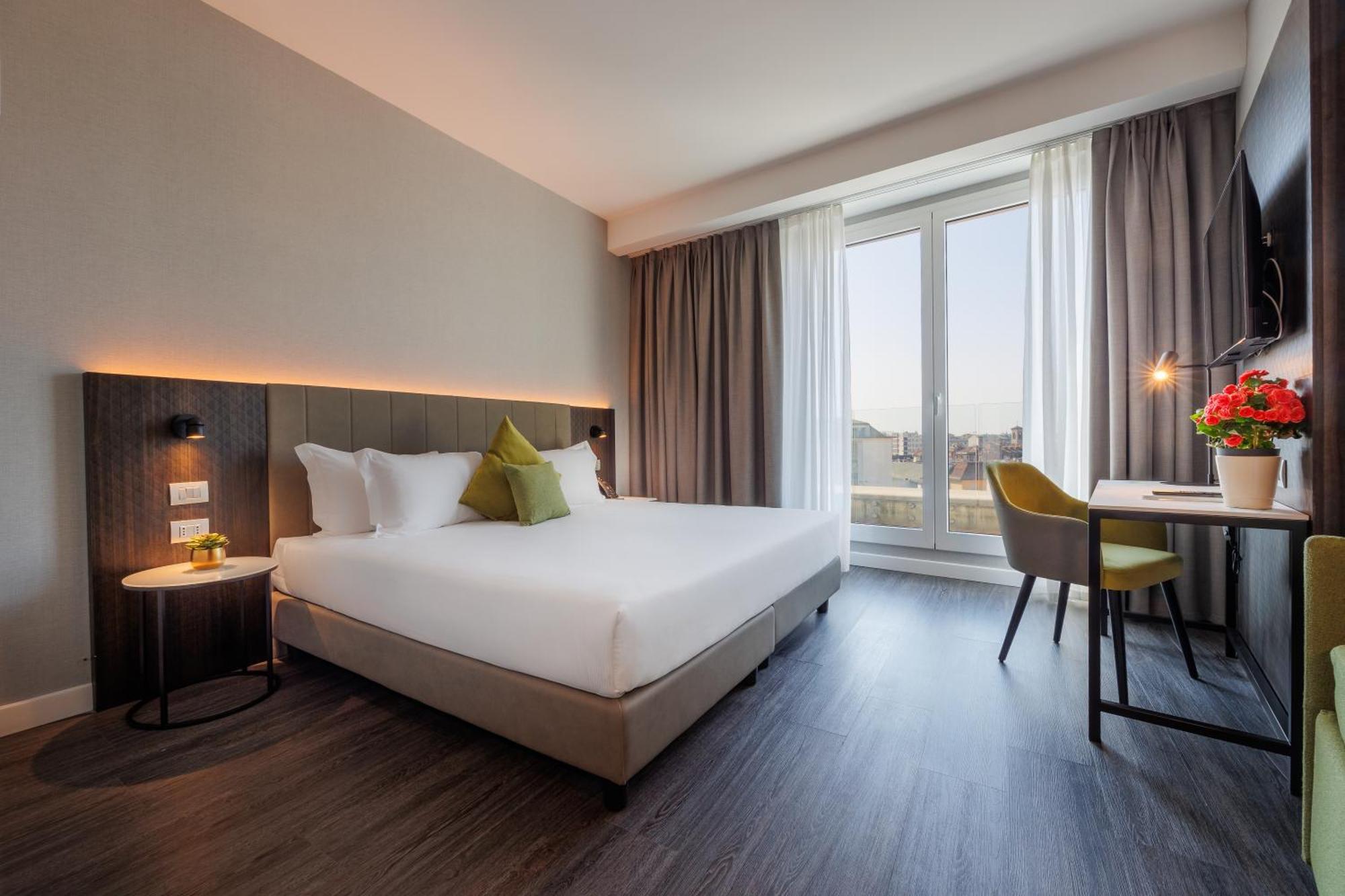 Ih Hotels Milano Centrale Экстерьер фото