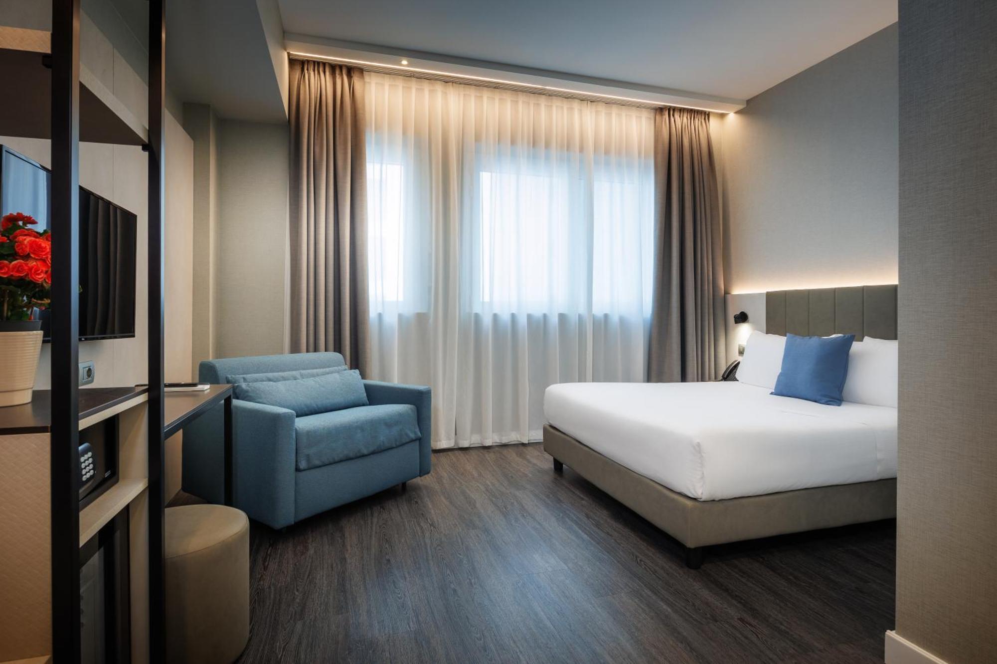 Ih Hotels Milano Centrale Экстерьер фото